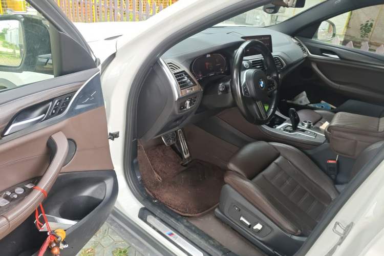 Used BMW X4 2020 xDrive25i M Sport Package Driver Seat