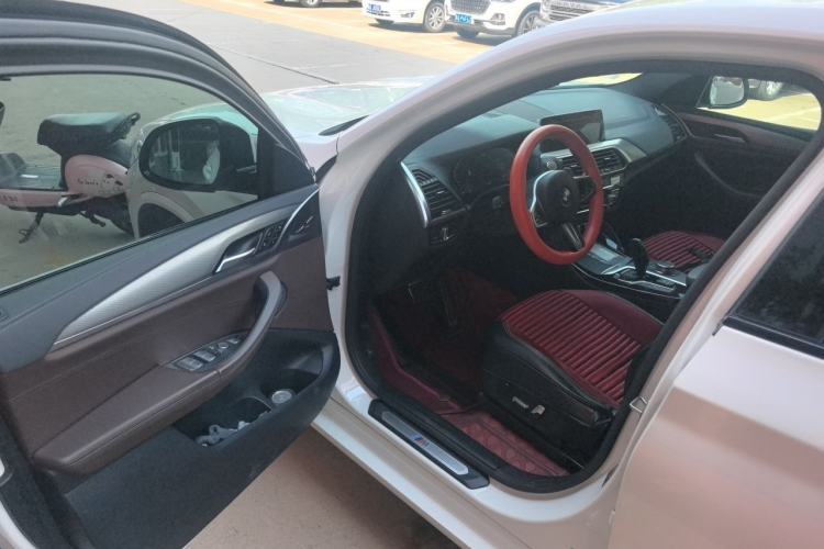 Used BMW X4 2020 xDrive25i M Sport Package Driver Seat