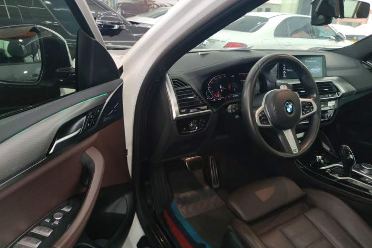Used BMW X4 2020 xDrive25i M Sport Package Driver Seat
