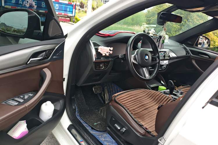 Used BMW X4 2020 xDrive25i M Sport Package Driver Seat