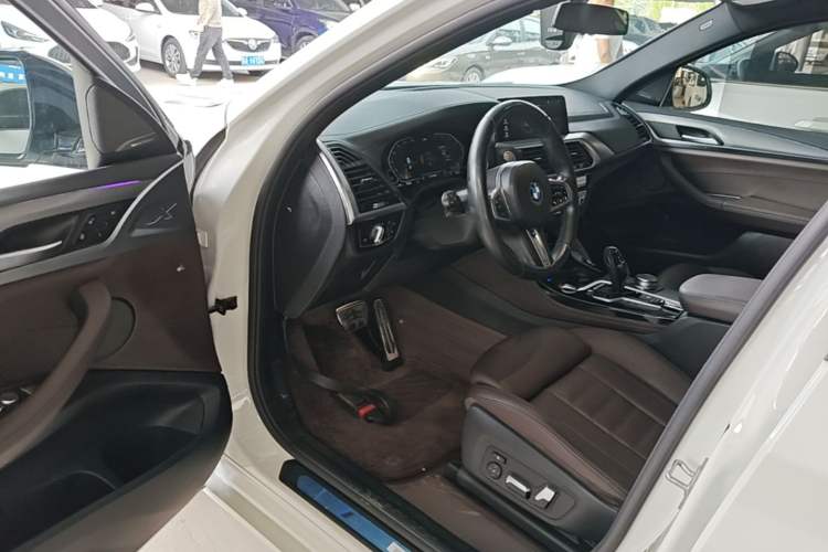 Used BMW X4 2020 xDrive30i M Sport Package Driver Seat