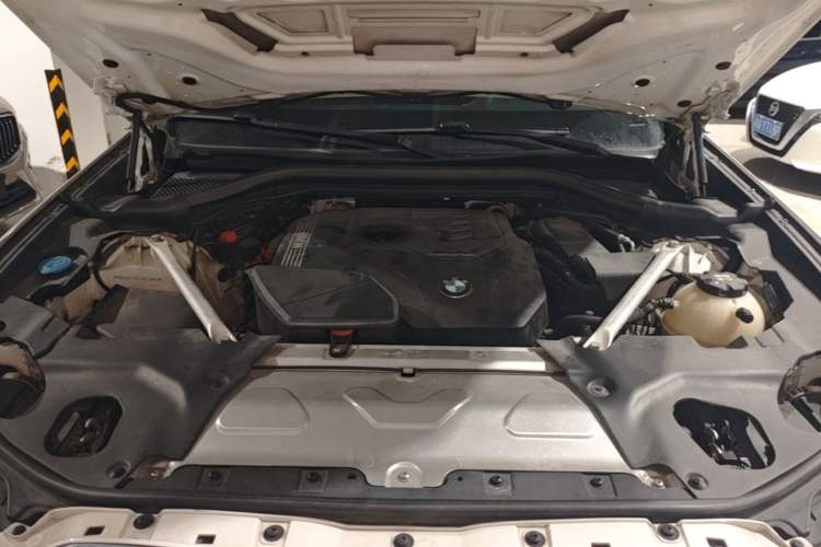 Used BMW X4 2020 xDrive25i M Sport Package Engine Bay