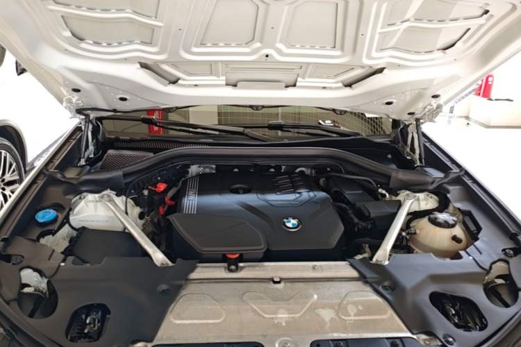 Used BMW X4 2020 xDrive25i M Sport Package Engine Bay