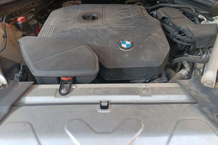 Used BMW X4 2020 xDrive25i M Sport Package Engine Bay