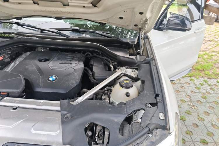 Used BMW X4 2020 xDrive25i M Sport Package Engine Bay Left