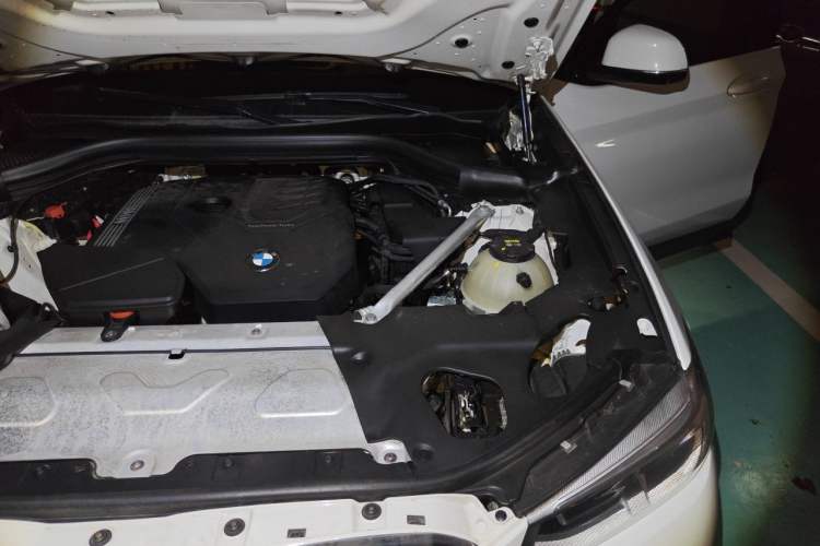 Used BMW X4 2020 xDrive25i M Sport Package Engine Bay Left
