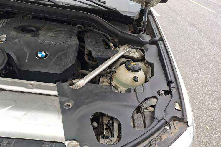 Used BMW X4 2020 xDrive25i M Sport Package Engine Bay Left