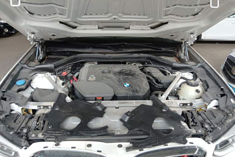 Used BMW X4 2020 xDrive25i M Sport Package Engine Bay