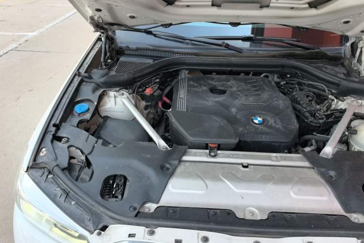 Used BMW X4 2020 xDrive25i M Sport Package Engine Bay Right