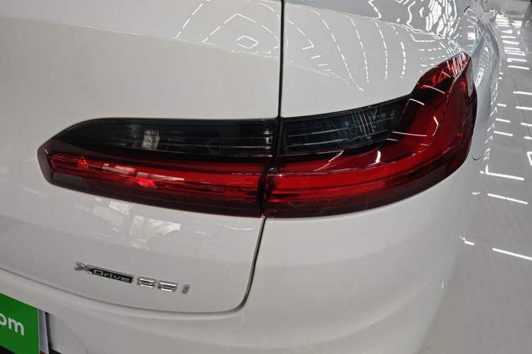 Used BMW X4 2020 xDrive25i M Sport Package Exterior 3