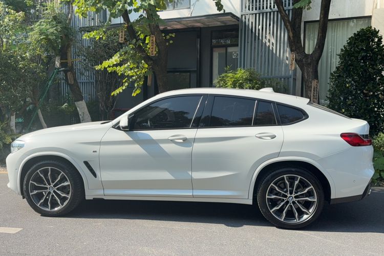 Used BMW X4 2020 xDrive30i M Sport Package Exterior 3