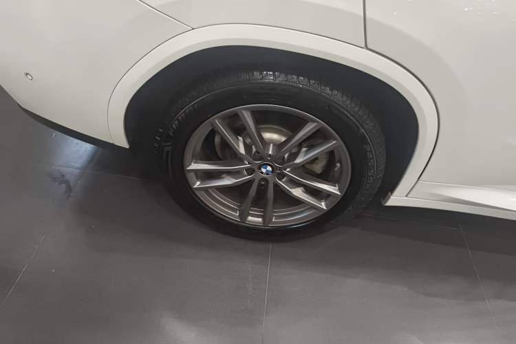 Used BMW X4 2020 xDrive25i M Sport Package Exterior 5