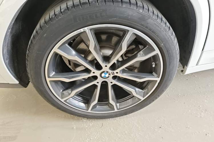 Used BMW X4 2020 xDrive30i M Sport Package Exterior 5