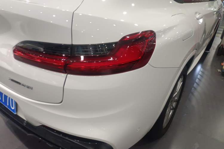 Used BMW X4 2020 xDrive25i M Sport Package Exterior 6