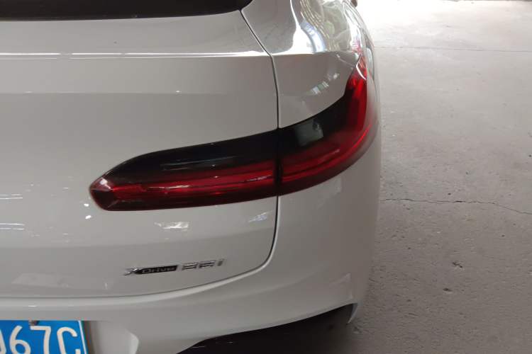 Used BMW X4 2020 xDrive25i M Sport Package Exterior 6