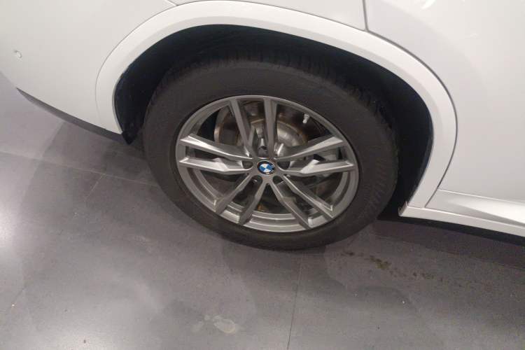 Used BMW X4 2020 xDrive25i M Sport Package Exterior 8