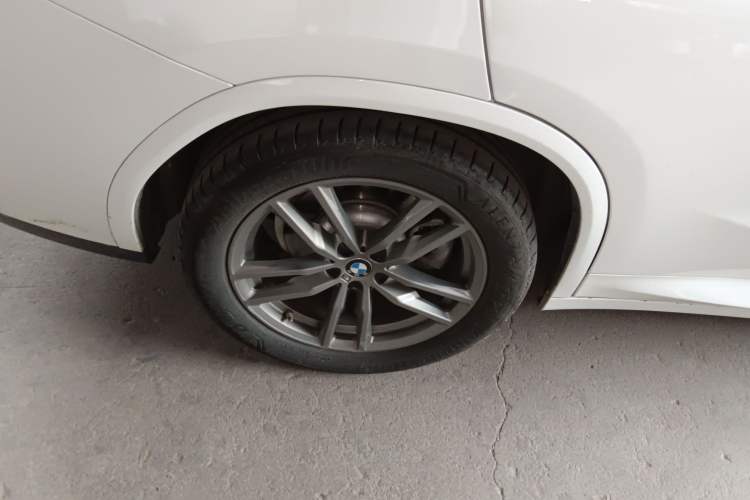 Used BMW X4 2020 xDrive25i M Sport Package Exterior 8