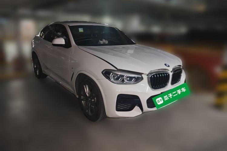 Used BMW X4 2020 xDrive25i M Sport Package Front Right 45 Deg