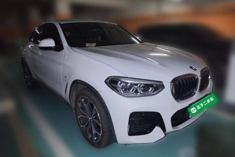 Used BMW X4 2020 xDrive25i M Sport Package Front Right 45 Deg
