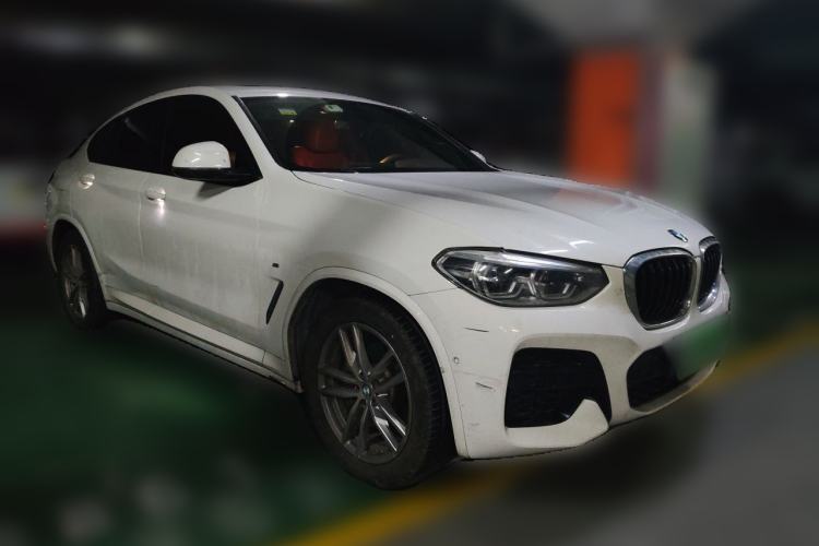 Used BMW X4 2020 xDrive25i M Sport Package Front Right 45 Deg