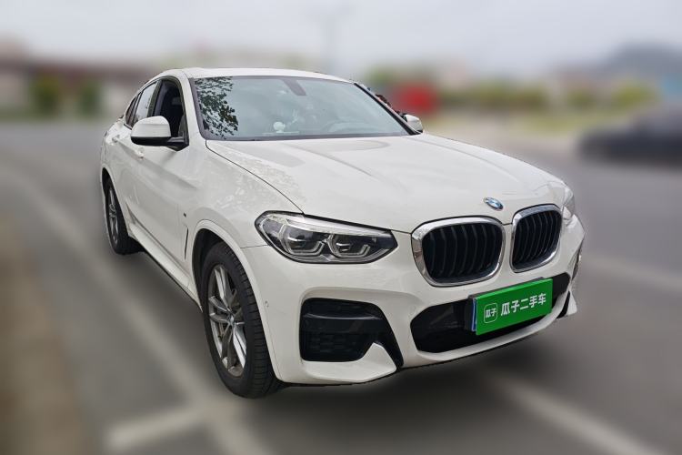 Used BMW X4 2020 xDrive25i M Sport Package Front Right 45 Deg