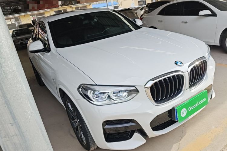 Used BMW X4 2020 xDrive30i M Sport Package Front Right 45 Deg
