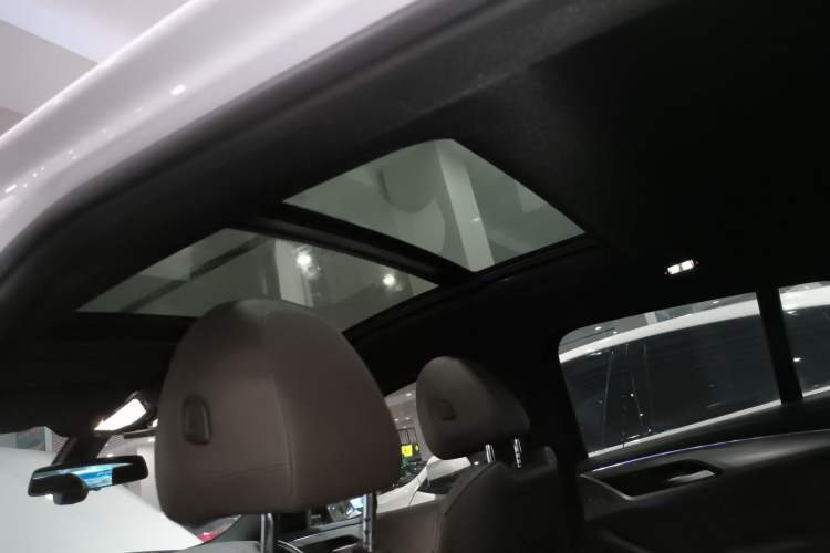 Used BMW X4 2020 xDrive25i M Sport Package Headliner