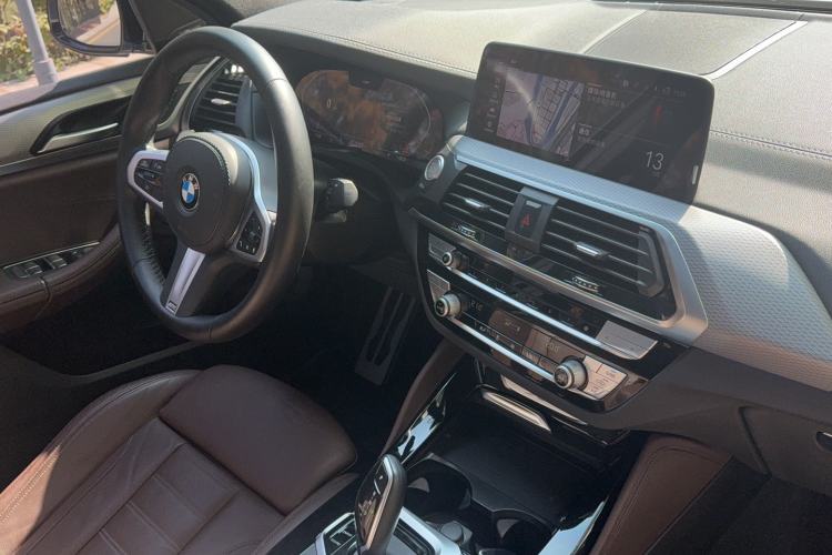 Used BMW X4 2020 xDrive30i M Sport Package Interior 10