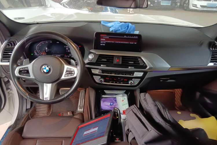 Used BMW X4 2020 xDrive25i M Sport Package Interior 2