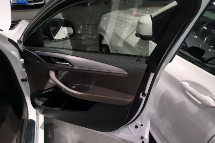 Used BMW X4 2020 xDrive25i M Sport Package Interior 2