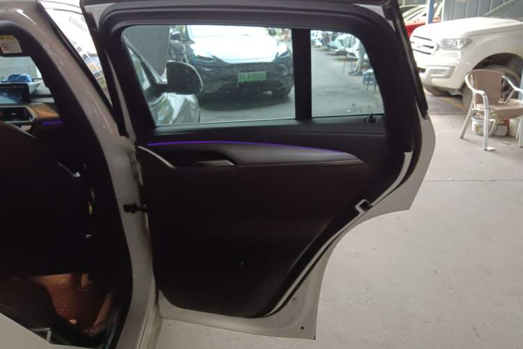 Used BMW X4 2020 xDrive25i M Sport Package Interior 6