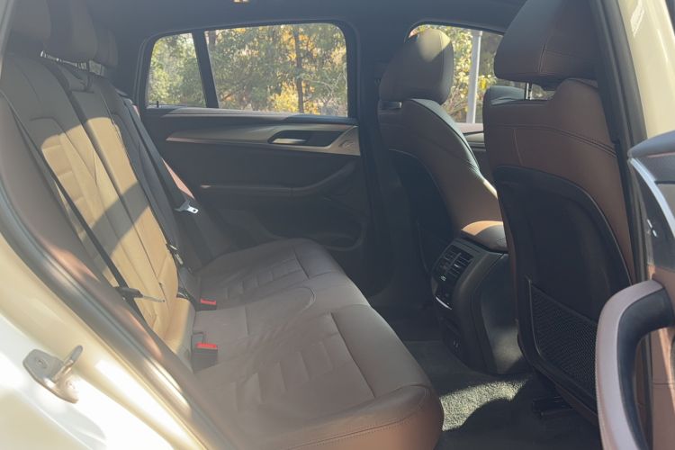 Used BMW X4 2020 xDrive30i M Sport Package Interior 6