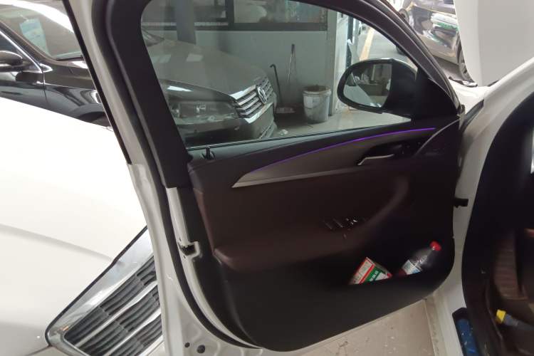 Used BMW X4 2020 xDrive25i M Sport Package Interior 7