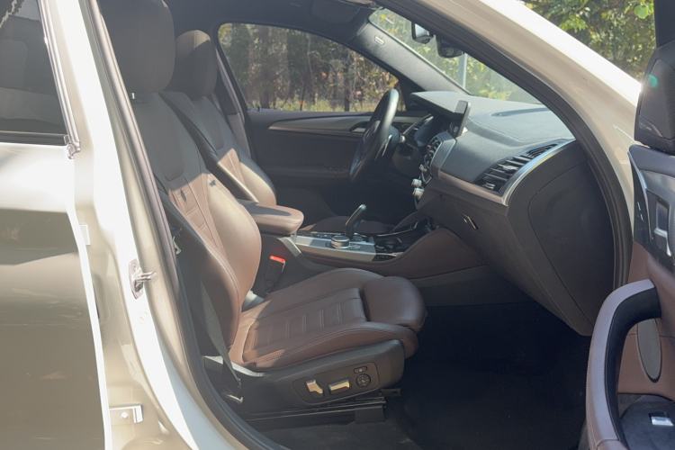 Used BMW X4 2020 xDrive30i M Sport Package Interior 8