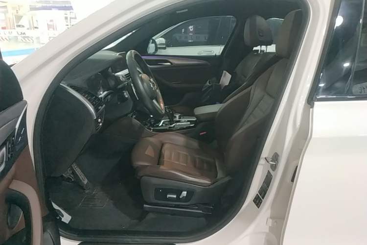 Used BMW X4 2020 xDrive25i M Sport Package Left Front Seat