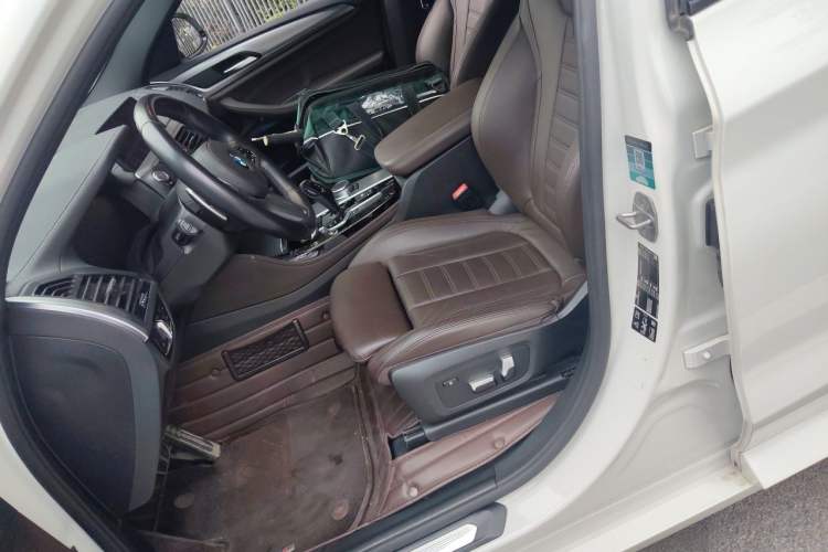 Used BMW X4 2020 xDrive25i M Sport Package Left Front Seat