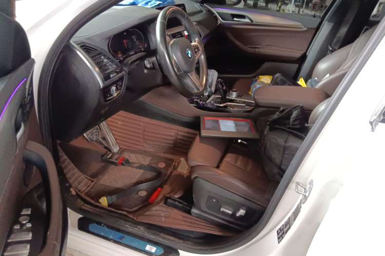 Used BMW X4 2020 xDrive25i M Sport Package Left Front Seat