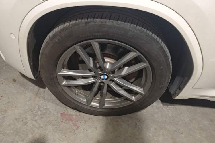 Used BMW X4 2020 xDrive25i M Sport Package Left Front Wheel Hub
