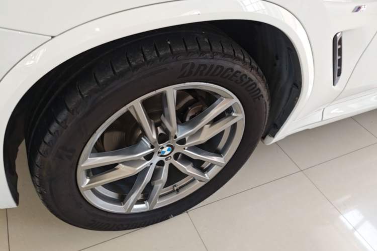 Used BMW X4 2020 xDrive25i M Sport Package Left Front Wheel Hub
