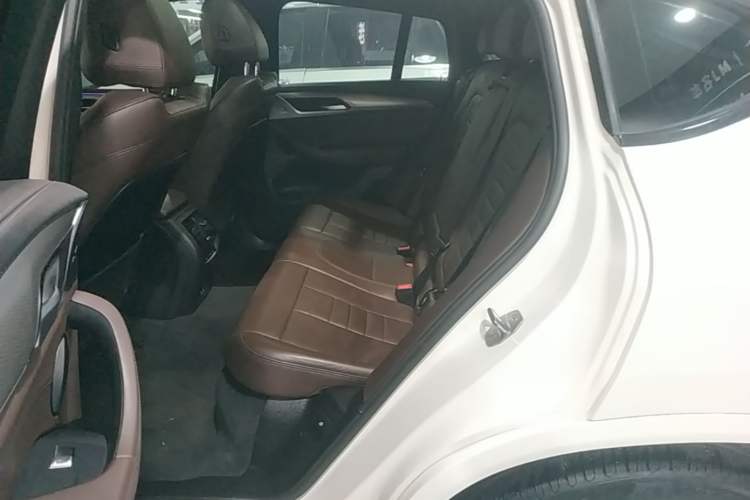 Used BMW X4 2020 xDrive25i M Sport Package Left Rear Seat