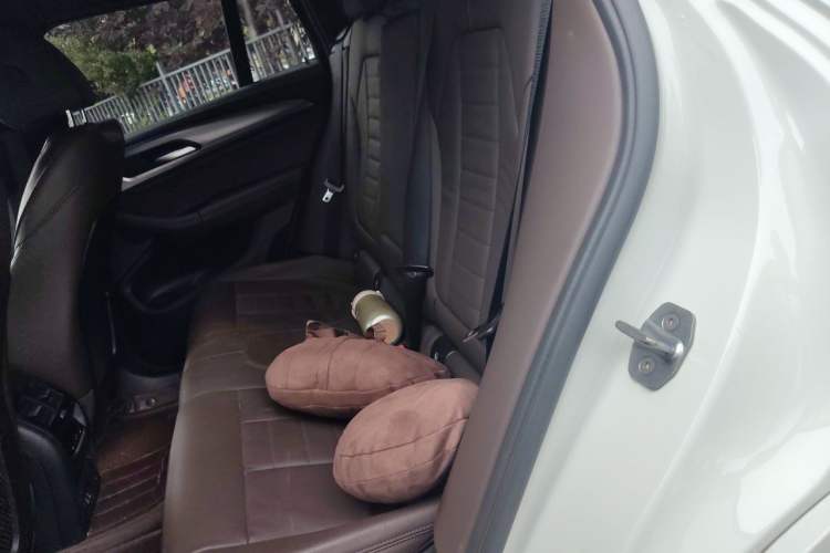 Used BMW X4 2020 xDrive25i M Sport Package Left Rear Seat