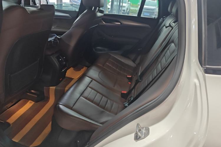 Used BMW X4 2020 xDrive25i M Sport Package Left Rear Seat