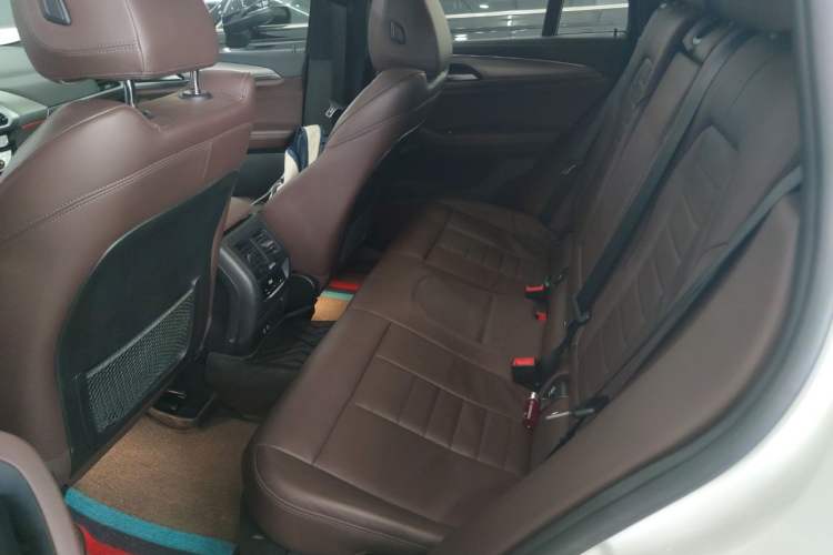 Used BMW X4 2020 xDrive25i M Sport Package Left Rear Seat