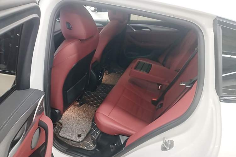 Used BMW X4 2020 xDrive25i M Sport Package Left Rear Seat