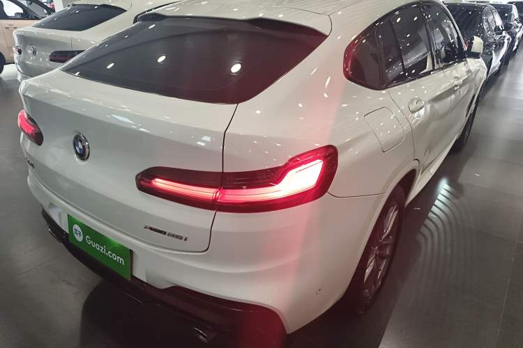 Used BMW X4 2020 xDrive25i M Sport Package Rear Right 45 Deg