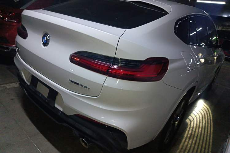 Used BMW X4 2020 xDrive25i M Sport Package Rear Right 45 Deg