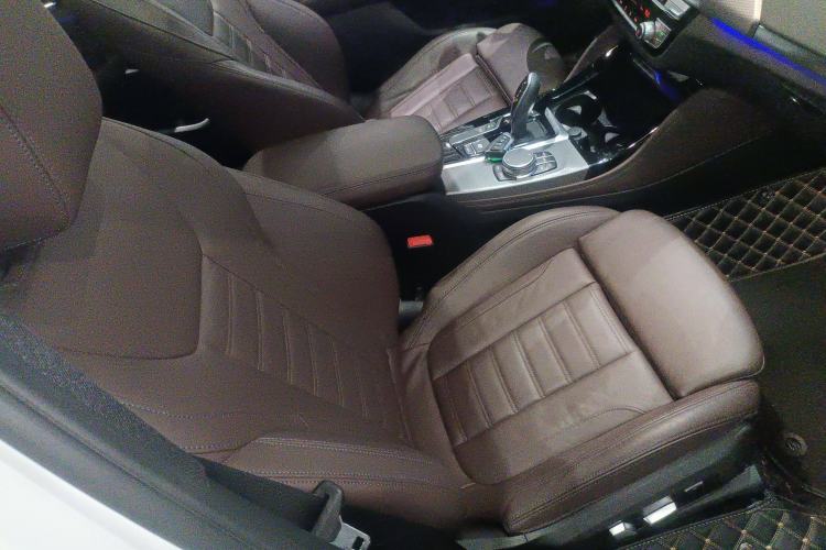 Used BMW X4 2020 xDrive25i M Sport Package Right Front Seat