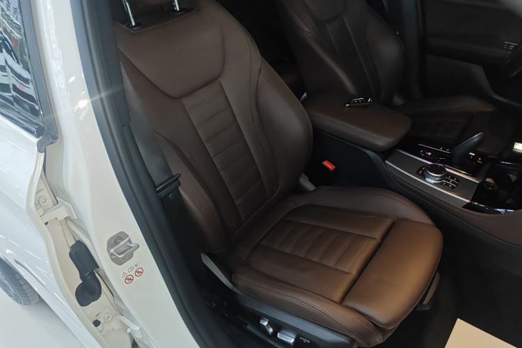 Used BMW X4 2020 xDrive25i M Sport Package Right Front Seat