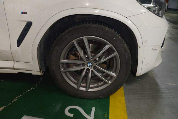 Used BMW X4 2020 xDrive25i M Sport Package Right Front Wheel Hub