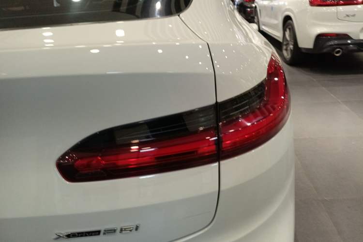 Used BMW X4 2020 xDrive25i M Sport Package Right Rear Taillight